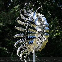 Sculpture de vent de lumières cinétiques extérieures en acier inoxydable de jardin sur mesure