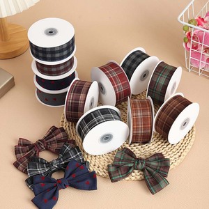Pita Tartan Bunga Skotlandia 1,57 Inci 10 Yard Garis-Garis Hijau Biru Merah Hitam untuk Kerajinan Kulit - Product Image 4