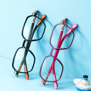 Montature per <span class=keywords><strong>Occhiali</strong></span> <span class=keywords><strong>da</strong></span> Bambina con Lenti Anti Luce Blu, <span class=keywords><strong>Occhiali</strong></span> <span class=keywords><strong>da</strong></span> <span class=keywords><strong>Vista</strong></span> per Studenti e Computer per Bambini - Product Image 2