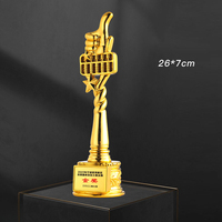 Trophée en résine Coupe Trophée étoile en résine or bon marché Base en verre cristal noir Trophée Win Cup Award Crystal