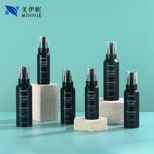 Botellas de spray Minnie Young Care de 30ml, 60ml, 100ml, 150ml, 200ml, botella cosmética de PET con cabezal de bomba para bruma facial - Product Image 1