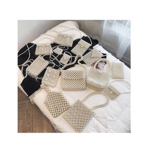 Più nuovo Disegno <span class=keywords><strong>di</strong></span> Modo Delle Donne <span class=keywords><strong>Di</strong></span> <span class=keywords><strong>Lusso</strong></span> <span class=keywords><strong>di</strong></span> Piccole Dimensioni Signore <span class=keywords><strong>di</strong></span> Sacchetto <span class=keywords><strong>di</strong></span> Frizione Personalizzato Imitazione Della Perla del Sacchetto <span class=keywords><strong>di</strong></span> Spalla Per Le Ragazze - Product Image 1