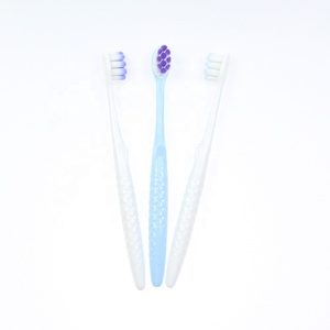 Cepillo de Dientes de Cerdas Suaves para Limpieza Básica de Dientes para Adultos, Cuidado Dental, Cepillo de Dientes Antideslizante para Aparatos Ortodóncicos - Product Image 3