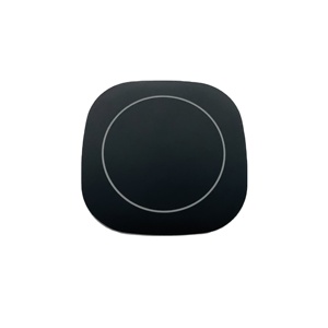 แท่นชาร์จไร้สายอลูมิเนียมอัลลอยด์ 15W ชาร์จเร็ว สำหรับบ้านและสำนักงาน รูปทรงสี่เหลี่ยม - Product Image 1