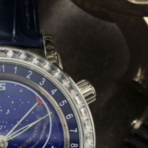 Montre mécanique de luxe en gros, étanche, avec cadran rond de 41 mm et bracelet en cuir véritable, motif ciel étoilé bleu tendance - Product Image 1