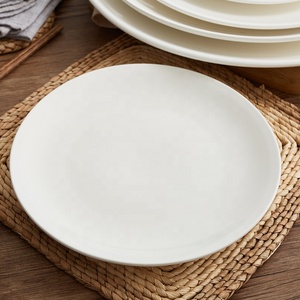 Piatto Moderno in <span class=keywords><strong>Porcellana</strong></span> Bianca - Forma Rotonda, Piatto da Portata in Ceramica Ecologica per Ristorante, Diverse Misure in Offerta - Product Image 5