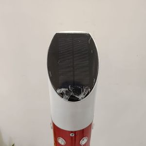 Poste de Señalización de Tráfico con Luz LED Solar de Acero, Venta al Por Mayor de Fábrica - Product Image 2