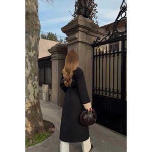 Manteau long noir pour femme, col trench, double boutonnage, imperméable, doublure en cachemire, décoration imprimée, saison automne/hiver - Product Image 1