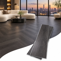 Plancher SPC grain noyer avec sous-couche IXPE robuste, produit fini personnalisé, inspection de qualité, pour entrepôt