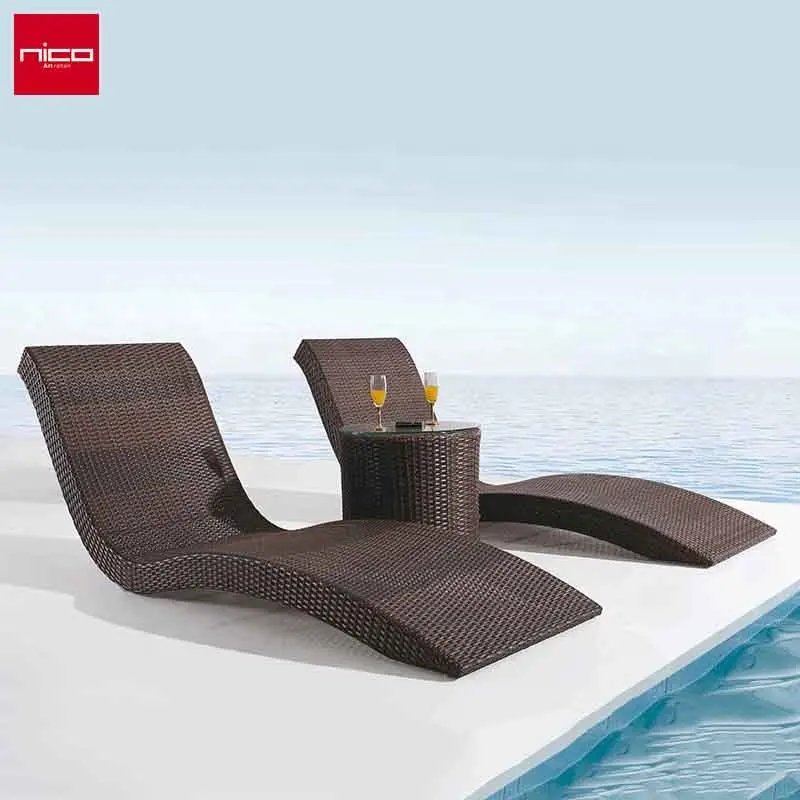 Custom Rattan Wicker Outdoor Beach Hotel Pool SunジャーBed