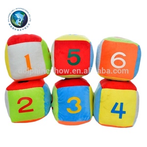 Giáo dục game kids toy Fuzzy tùy chỉnh bọt dice set thời trang đầy màu sắc giá rẻ nhồi plush mềm xúc xắc đồ chơi đồ - Product Image 1