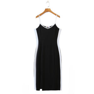 Runqi ชุดเดรสสายเดี่ยวสีดำของผู้หญิงพร้อมชุดเดรสลำลองผ่าข้างยาวคลุมเข่า N8377 - Product Image 3