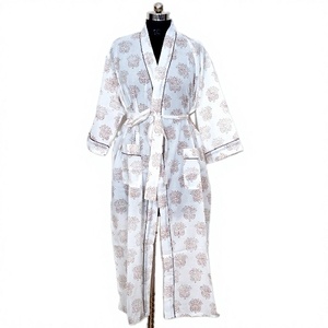 Kimono de Algodón Orgánico Indio con Estampado Floral para Mujer, Cuello en V, Cierre con Cordón, Transpirable, Ligero, para Dormir o Usar en la Playa - Product Image 1