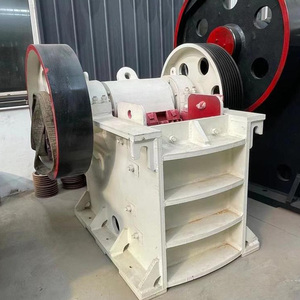 Trituradora de Mandíbulas Pequeña con Motor de CA Controlado por PLC, Equipo de Trituración de Roca de Rendimiento Estable para Planta de Trituración Fija, 24 Horas - Product Image 5