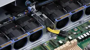 EMC PowerEdge R660xs दो चौथी पीढ़ी का Intel Xeon स्केलेबल सीपीयू R660