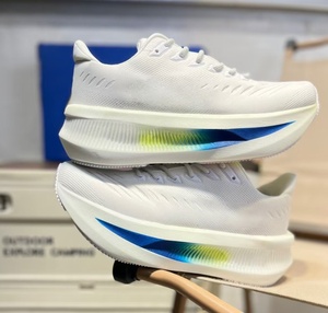 Chaussures de course professionnelles en fibre de carbone légère et amortissante Brookes pour hommes et femmes, pour la course sur piste et le marathon. - Product Image 4
