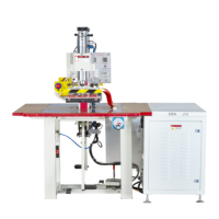 Machine de soudage haute fréquence pneumatique à double tête 5KW pour bâches en PVC