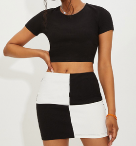 Abito estivo a maniche corte da donna mini 2 pezzi a contrasto di colore bianco e nero - Product Image 5