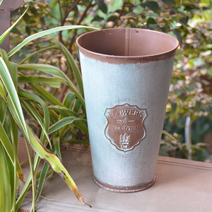 Meistverkaufte Metallkunsthandwerke Europäischer Retro-Blumentopf aus Verzinnung mit Distressed-Effekt, Geeignet für den Wohnzimmertisch - Product Image 3