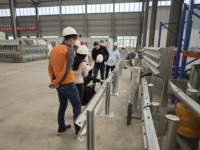 Barrière de sécurité routière en acier de qualité pour la sécurité des autoroutes et la construction d'infrastructure