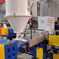Machine de formage de tuyaux en spirale en PVC contrôlée par PLC, pour la production de tuyaux en spirale en PVC et de flexibles renforcés en PVC, ligne d'extrusion de tuyaux en spirale en PVC