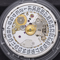 Mouvement ETA 2892A2, 21 rubis, 28800 alternances par heure, calibre mécanique automatique ultra-fin de fabrication suisse pour la fabrication de montres de luxe