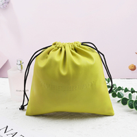 Pochette à cordon en cuir PU avec logo personnalisé en relief, sac à cordon en PU au toucher doux pour bijoux, cosmétiques, accessoires, emballage cadeau