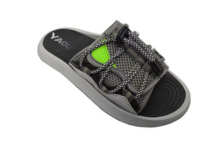 YAOLI fábrica más nuevos diseños de moda suelas gruesas textil superior al aire libre zapatillas deslizantes para hombres - Product Image 4