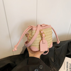 Borsa da spiaggia con Design leggero da <span class=keywords><strong>donna</strong></span> con secchio di paglia per giovani donne 2024 <span class=keywords><strong>moda</strong></span> da ragazza retrò piccola borsa quadrata - Product Image 2