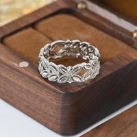 18K Vergulde Leaf Flower Band Ring voor Vrouwen Hollow Weave Finger Ring Bague Fleur Feuille Mode-sieraden Huwelijkscadeau