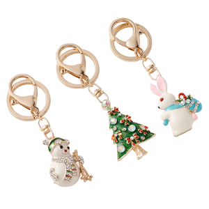 Ensemble de porte-clés émaillés de Noël, pendentifs mignons en forme de lapin, bonhomme de neige et sapin avec strass pour la décoration de sacs et sacs à dos, cadeau de fêtes - Product Image 6