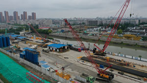 Grúa Hidráulica sobre Orugas de 600 Toneladas SCC6000A en Oferta, con Motor, Caja de Cambios y Bomba - Product Image 4