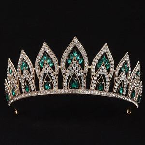 Corona di compleanno della <span class=keywords><strong>regina</strong></span> del diadema nuziale europeo americano per spettacolo di ballo e concorso di nozze <span class=keywords><strong>Tiara</strong></span> lega di strass - Product Image 3