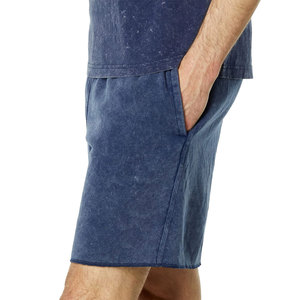 กางเกงขาสั้นผู้ชายแบบย้อมสีเอซิด ระบายอากาศได้ดี เป็นมิตรกับสิ่งแวดล้อม สีและขนาดปรับแต่งได้ แฟชั่นสตรีทแวร์ โลโก้สั่งทำได้ กางเกงขาสั้นลำลองสำหรับฤดูร้อน - Product Image 3