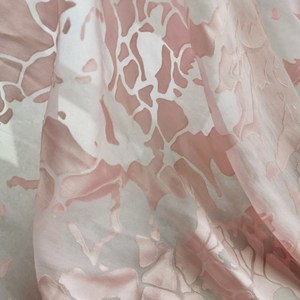 Tissu grillé en viscose de soie et d'opale pour vêtements féminins - Product Image 6