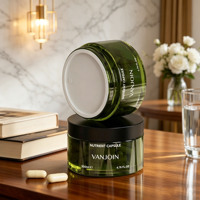 Pot en verre plat de 200g avec couvercle en plastique, vide et personnalisable, pour beurre corporel, crème visage et capsules de soin.