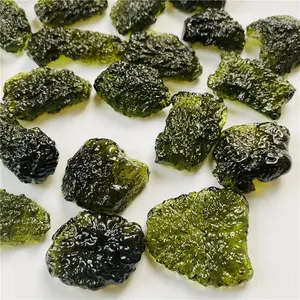Wholesale Raw Mineral Crystals Healing Reiki Green Czech Meteorite Stone For Pendant