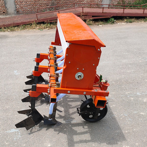Machine multifonctionnelle de fertilisation et de travail du sol pour tracteur, boîte de vitesses rouge - Product Image 3