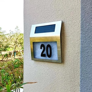 Luz de señal de dirección con energía solar LED a prueba de agua, lámpara solar para exteriores para puerta de hotel de <span class=keywords><strong>casa</strong></span> - Product Image 5