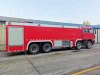 Camion pompier Sinotruk HOWO 25 tonnes, capacité du réservoir >10000L, hauteur de travail 65m, transmission manuelle, norme d'émission EURO 5