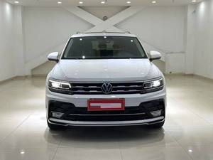 Spécifications de pointe <span class=keywords><strong>R</strong></span>-Line : <span class=keywords><strong>Tiguan</strong></span> L 380TSI 4MOTION 2021, un seul propriétaire, faible kilométrage, toutes options, le SUV familial ultime avec une puissance exceptionnelle - Product Image 3