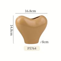 Dropshipping Shopify Vase en forme de cœur de style insta très attrayant pour les familles d'accueil/chambres modèles Salon Arrangeur de fleurs en céramique