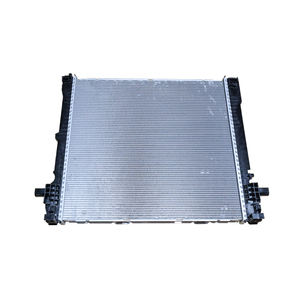 Venta caliente Auto Engine Parts OE 17119887702 Motor Refrigeración Agua Radiador Aluminio Refrigerante Radiador Para <span class=keywords><strong>Bmw</strong></span> <span class=keywords><strong>X3</strong></span> - Product Image 2