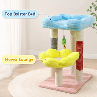 Arbre à chat fleuri pastel avec lit rembourré en forme de pétale et poteaux à gratter, couleurs et design personnalisés OEM ODM