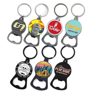 Porte-clés décapsuleur manuel portable multifonctionnel en zinc émaillé 3D moulé sous pression, écologique, avec logo personnalisé et robuste - Product Image 1