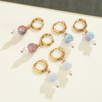 Pendientes de Aro con Perlas de Agua Dulce de Color Caramelo y Piedras Naturales, Acero Inoxidable con Baño de Oro PVD, Joyería Hecha a Mano