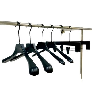 Wholesale plastic clothes hangers for clothing stores, home use, wide-shouldered coats, hotels, suits, and formal wear; - Product Image 5