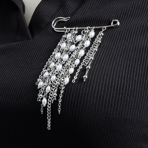 Broche à pampilles de mode européenne et américaine pour femmes, épingle de fixation de taille, accessoires vestimentaires - Product Image 1