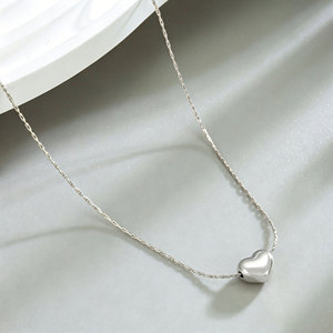 Collar Minimalista <span class=keywords><strong>de</strong></span> Acero Inoxidable Chapado en Oro <span class=keywords><strong>de</strong></span> 18K con Colgante <span class=keywords><strong>de</strong></span> Corazón para Mujeres y <span class=keywords><strong>Niñas</strong></span> - Product Image 6