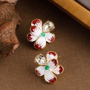 Pendientes de botón con forma de flor para mujer, de aleación, con engaste de bisel de cristal, para uso diario, tono oro rojo y blanco - Product Image 1